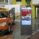 Digital Signage Stele- Ideal für Gebrauch im Autohaus