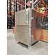 Tiefkühlhaus Druckergehäuse installiert in einem Supermarktlager