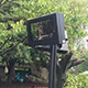 Wasserdichtes Gehäuse Fernseher für 43 Zoll - im Freien auf Ständer montiert